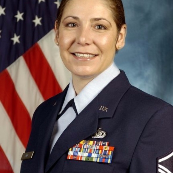 Meet your Posher, Annette - Picture 3 of 3